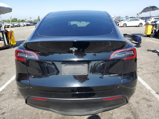7SAYGAEE4NF402124 Tesla Model Y