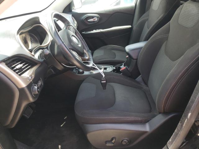 1C4PJMCB8HW556193 Jeep Cherokee Latitude