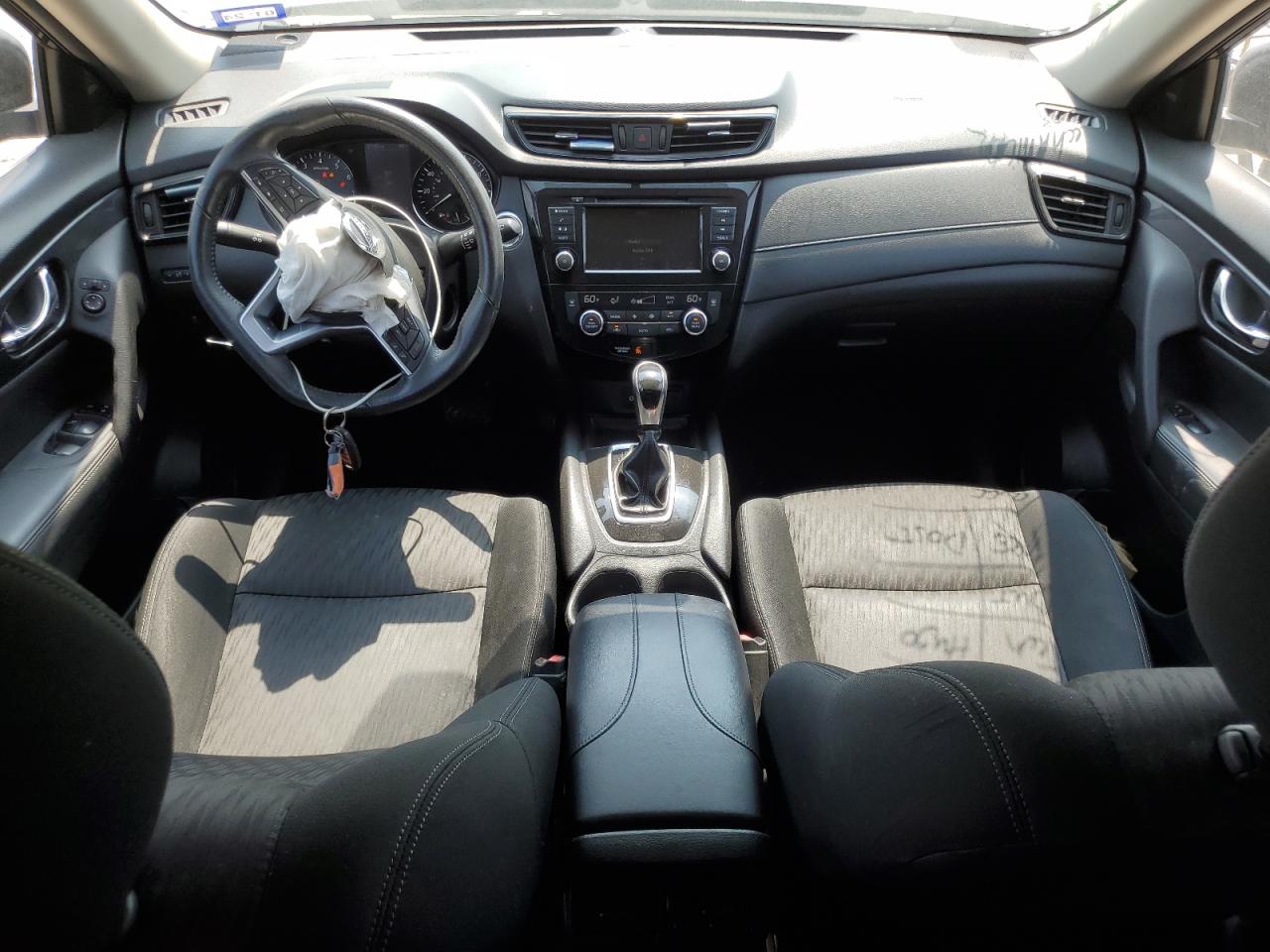 KNMAT2MV8JP620343 NISSAN ROGUE 2018