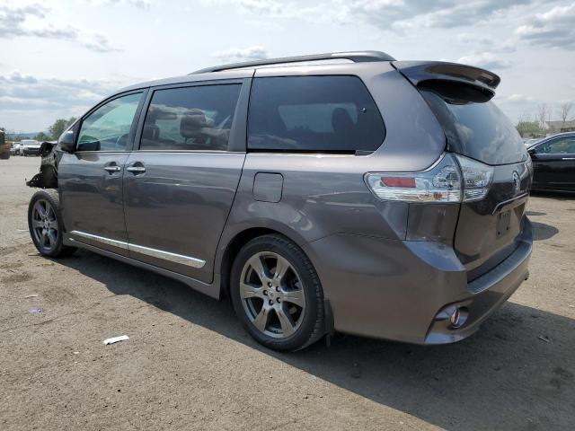 5TDXZ3DC5HS839886 2017 TOYOTA SIENNA, photo no. 2