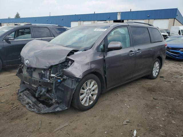 2012 Toyota Sienna XLE