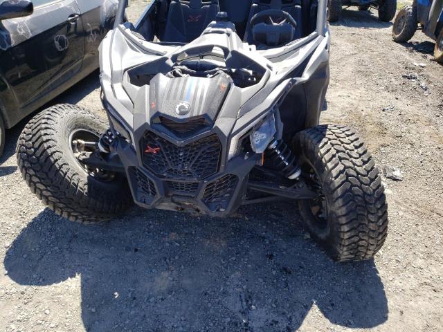 2017 CAN-AM MAVERICK - 3JBVXAW22HK000217