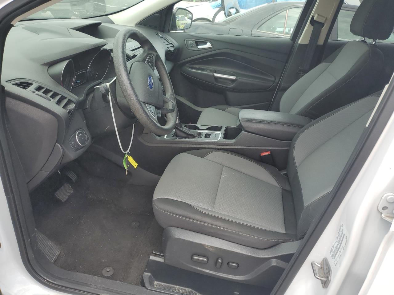 1FMCU0GD1HUE40142 FORD ESCAPE 2017