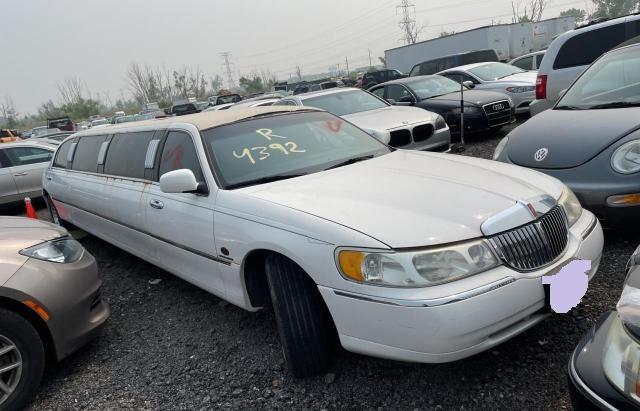 2001 Lincoln Town Car Executive