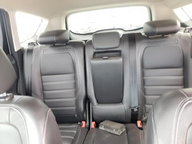 1FMCU9J92HUA64530 Ford Escape Titanium