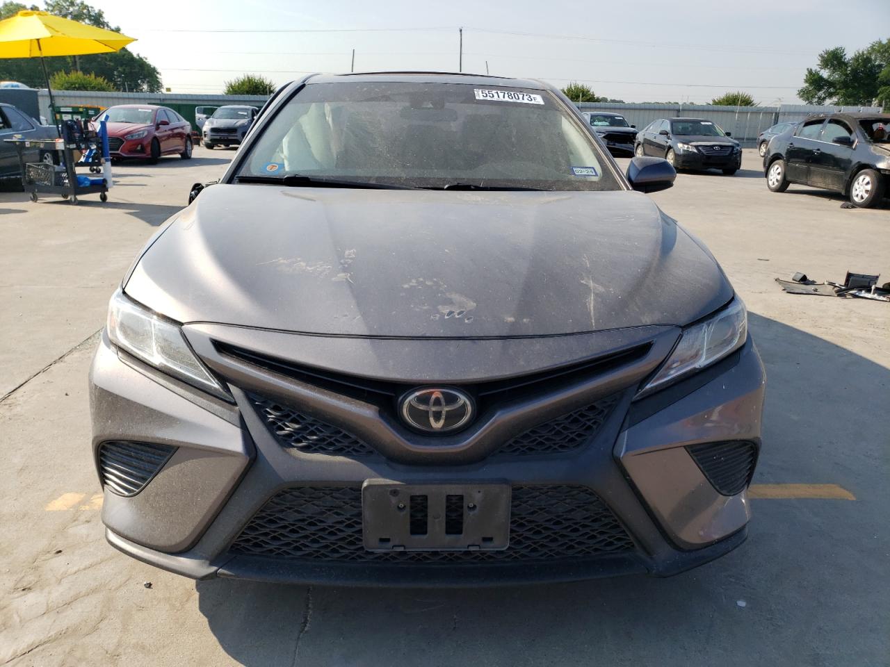 4T1B11HK0JU057239 TOYOTA CAMRY 2018