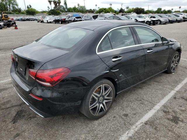 W1K3G4EB3NJ340065 Mercedes-Benz A 220