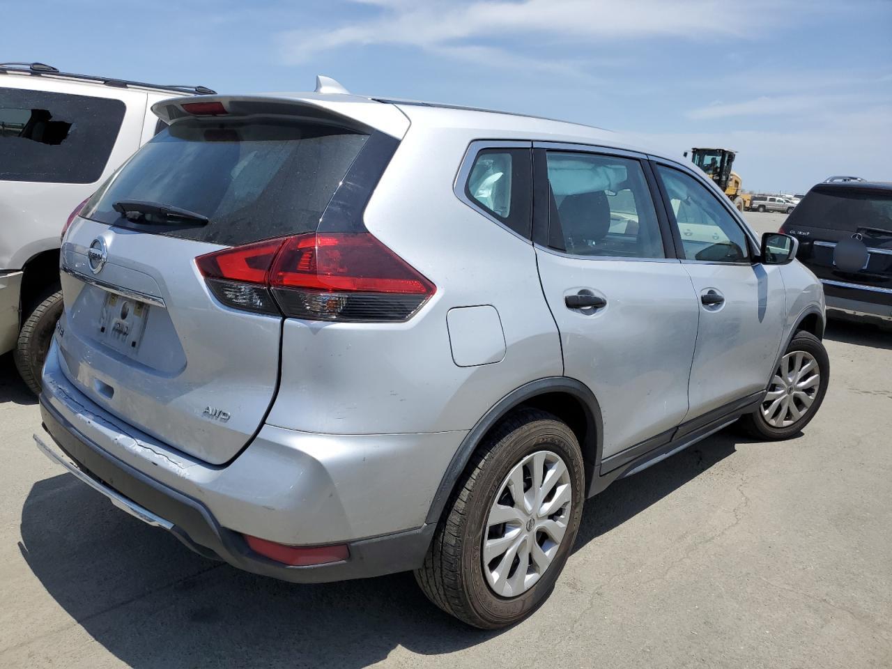 KNMAT2MV7JP519441 NISSAN ROGUE 2018