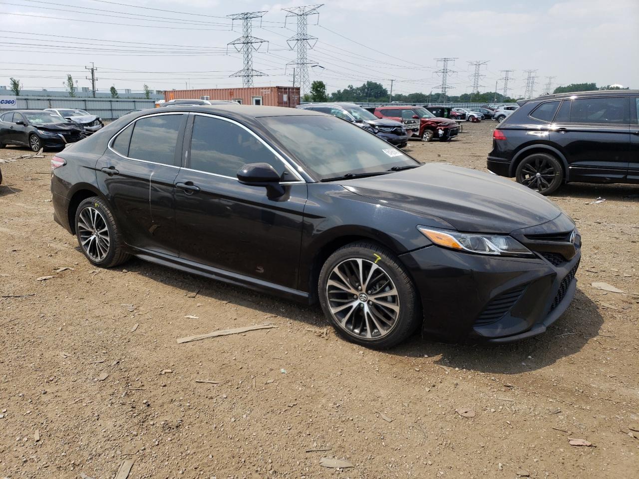 4T1B11HK7JU114617 TOYOTA CAMRY 2018