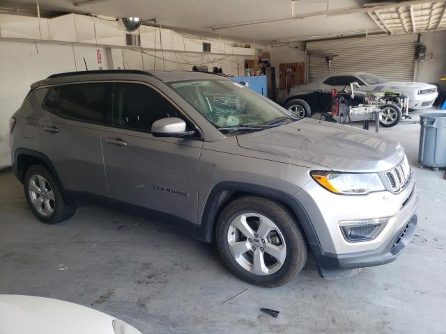 3C4NJCBB6JT489284 Jeep Compass Latitude