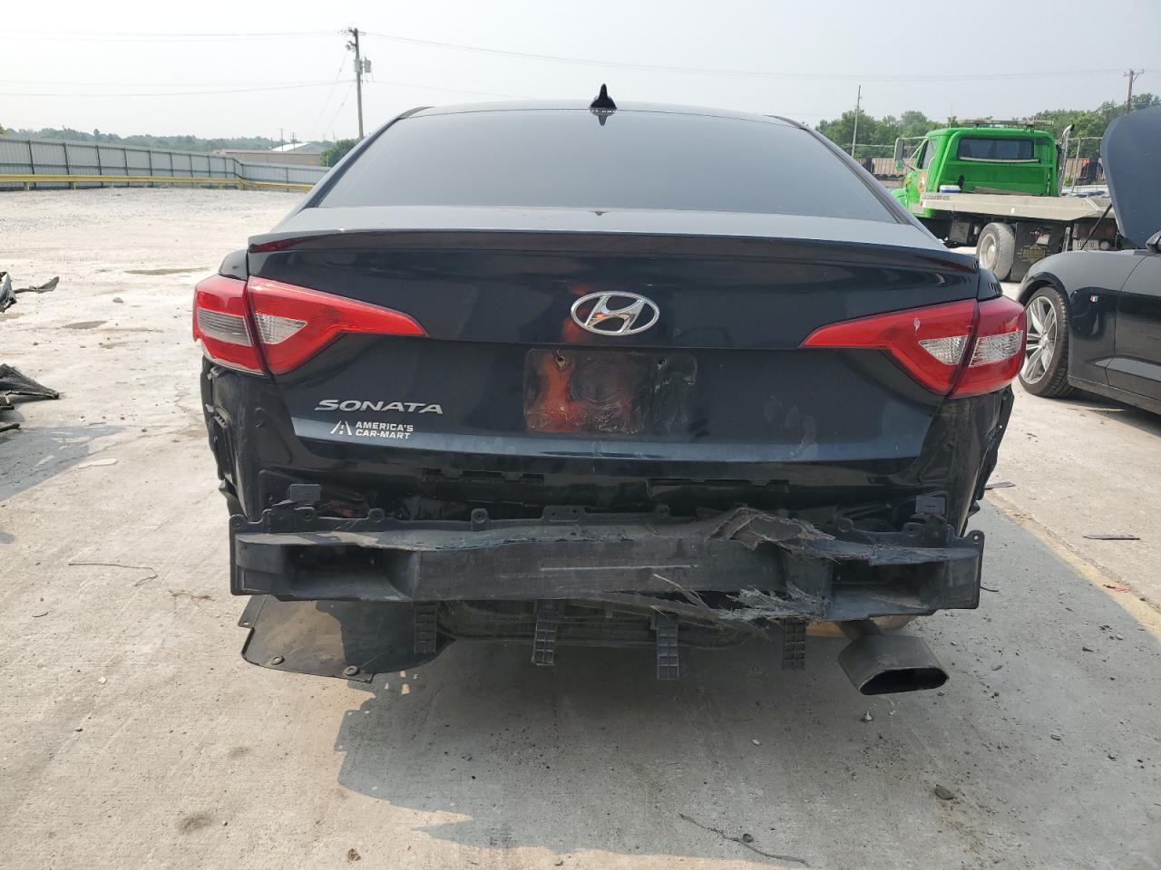 5NPE24AF0FH005852 2015 Hyundai Sonata Se