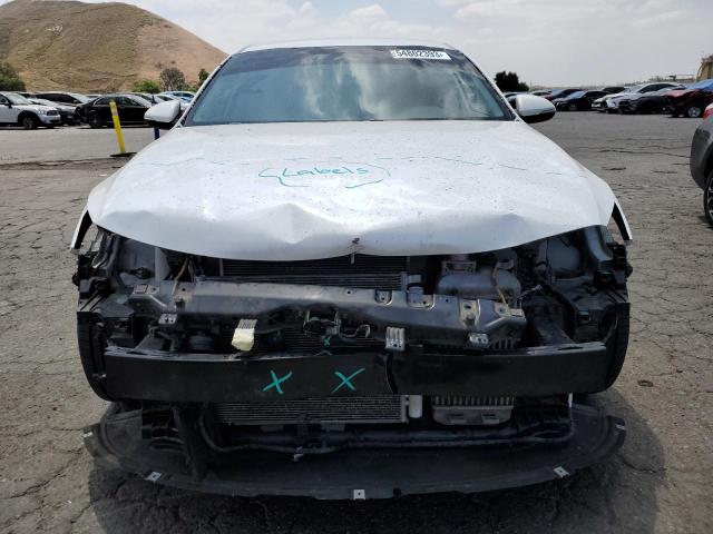 5XXGT4L19JG216527 KIA Optima Lx