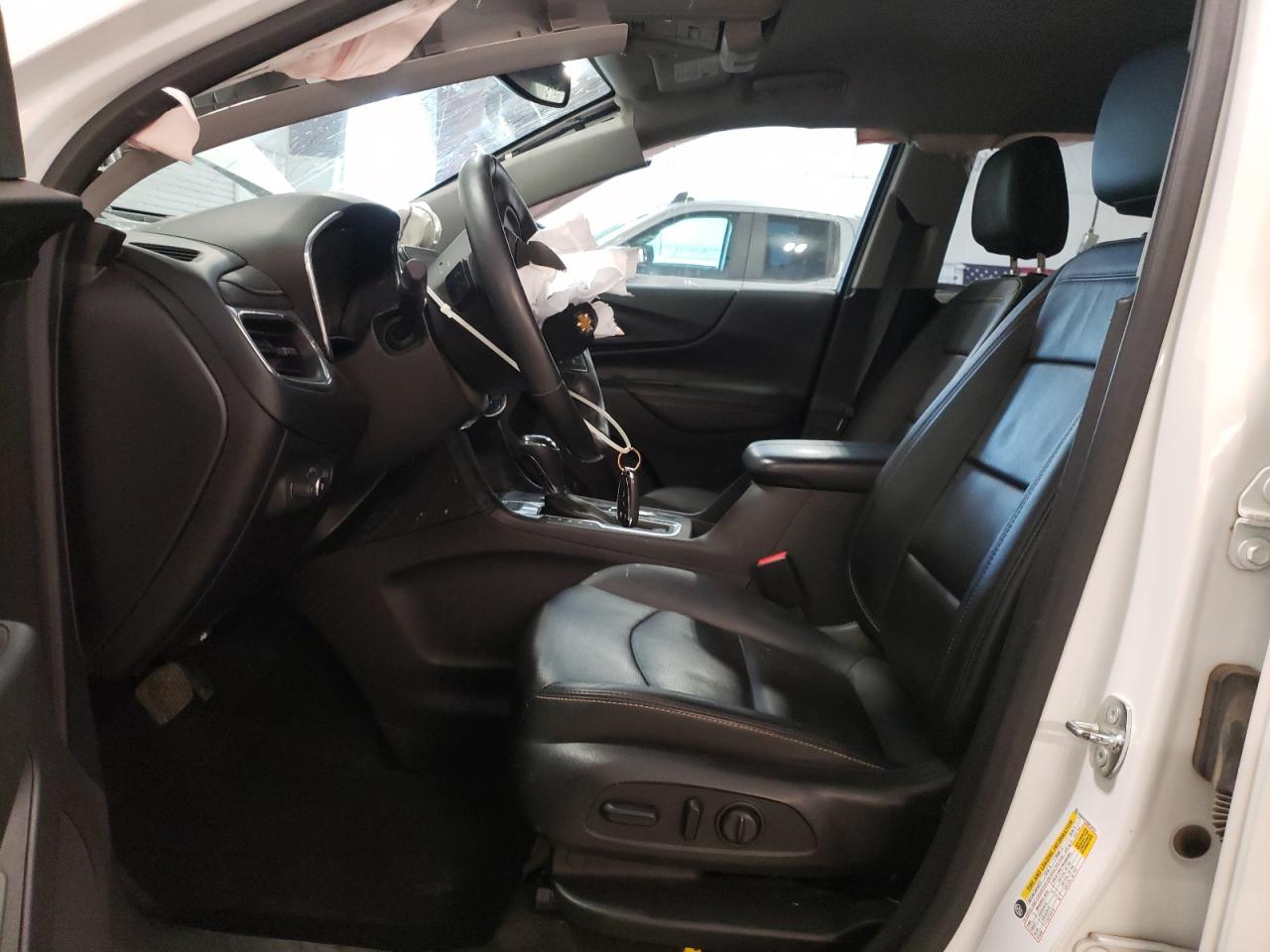 2GNAXVEV9J6134121 CHEVROLET EQUINOX 2018