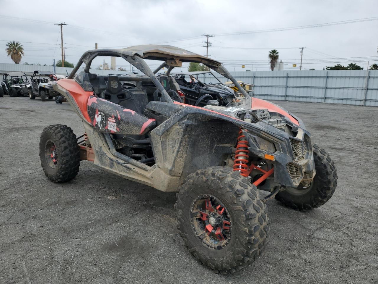3JBVGAY21LK000229 CAN-AM SIDEBYSIDE 2020