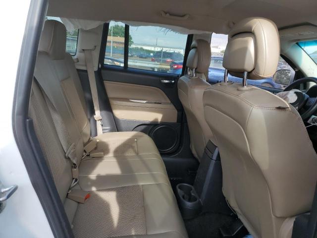 1C4NJDEB3ED772819 Jeep Compass Latitude
