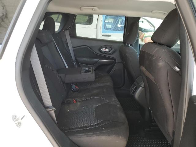 1C4PJMCB1KD258202 Jeep Cherokee Latitude