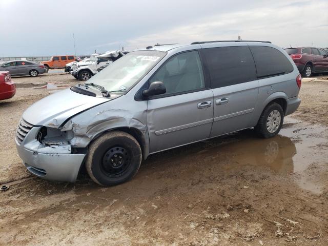 2005 Chrysler Town & Country LX