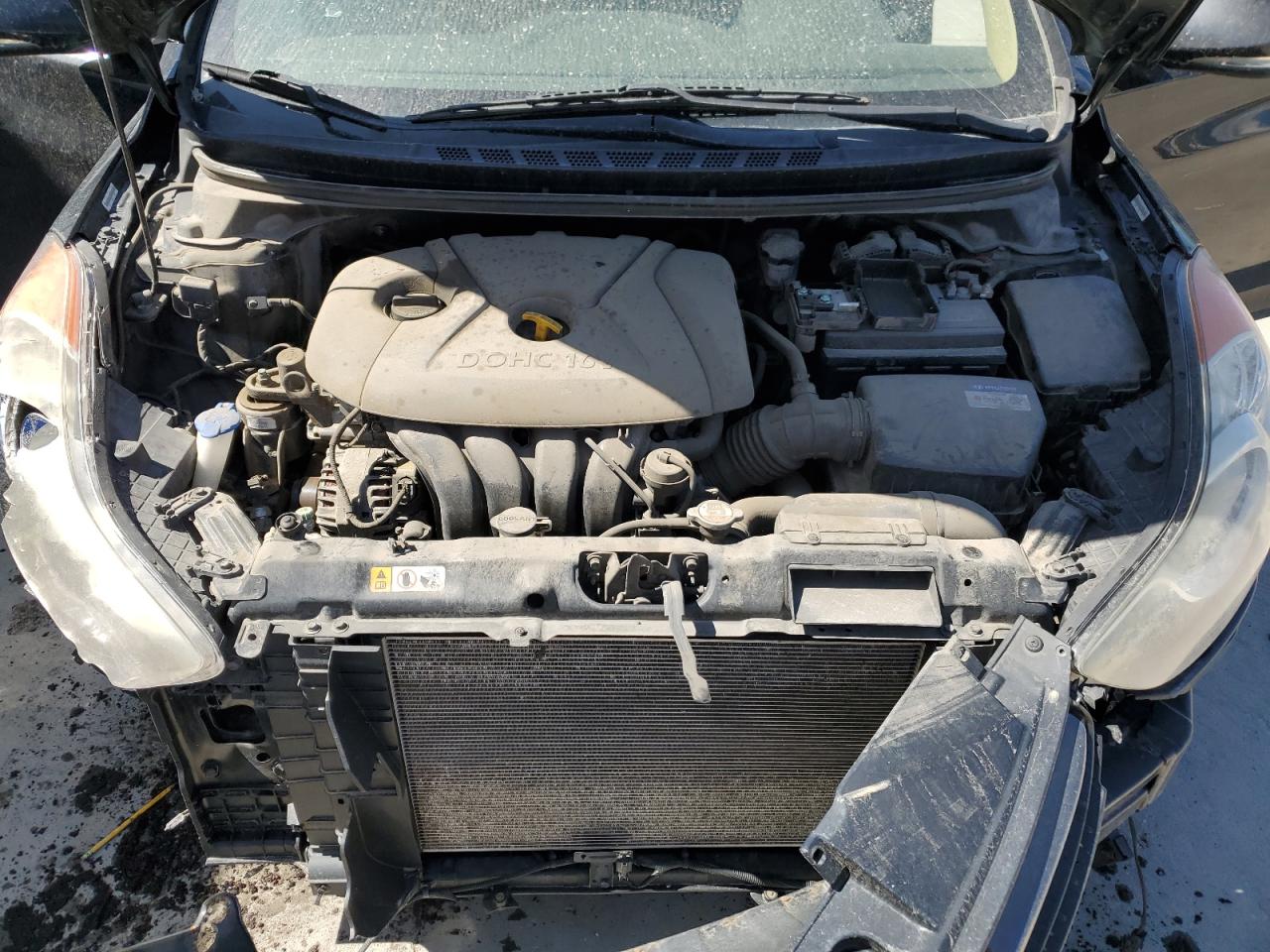 KMHDH4AEXCU285827 2012 Hyundai Elantra Gls