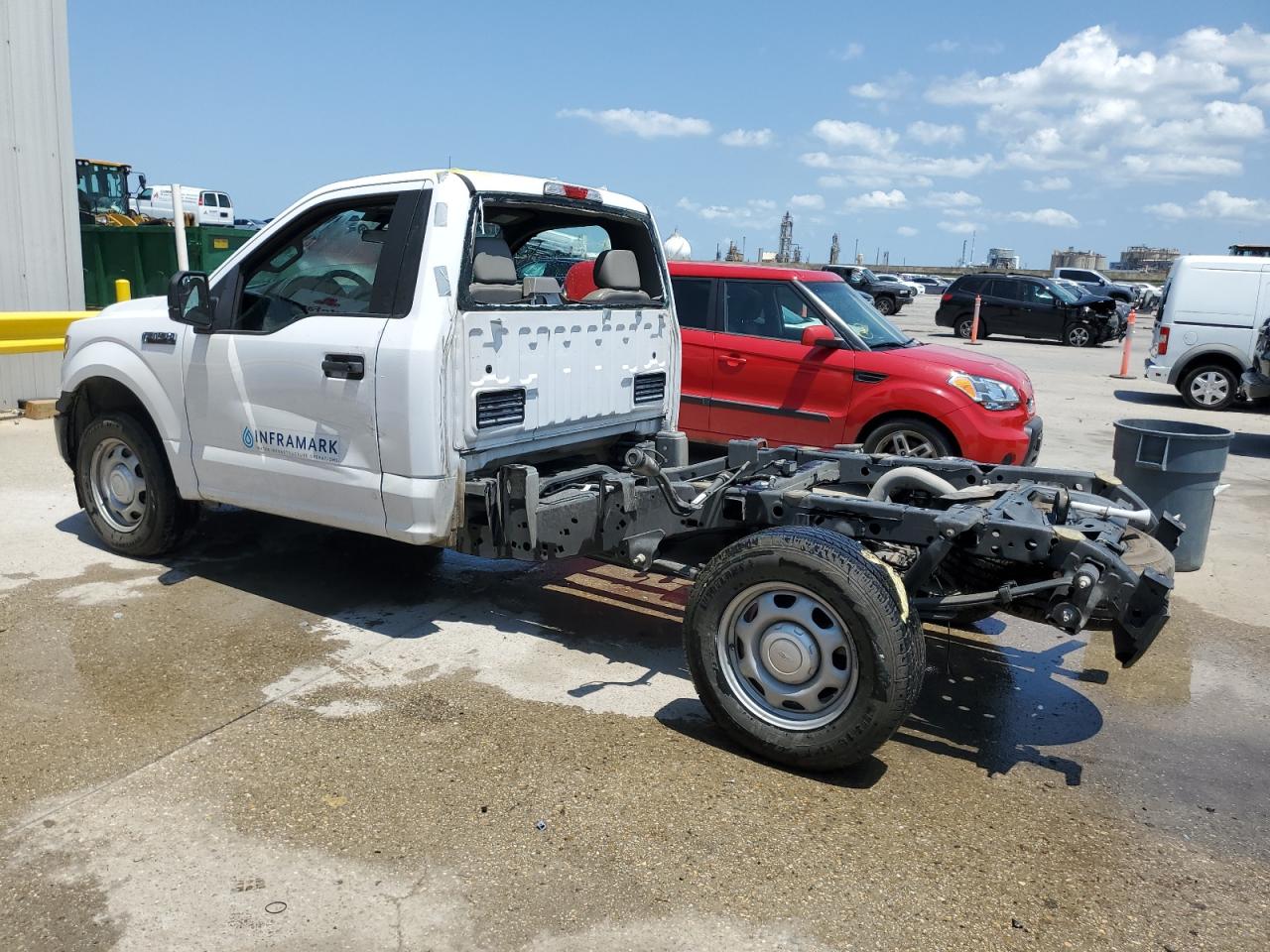 2020 Ford F150 vin: 1FTMF1CB8LKD02731