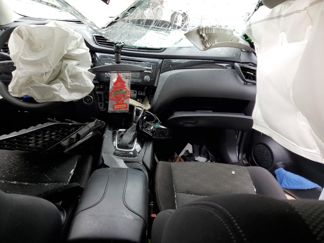 JN1BJ1CR9JW253759 NISSAN ROGUE 2018