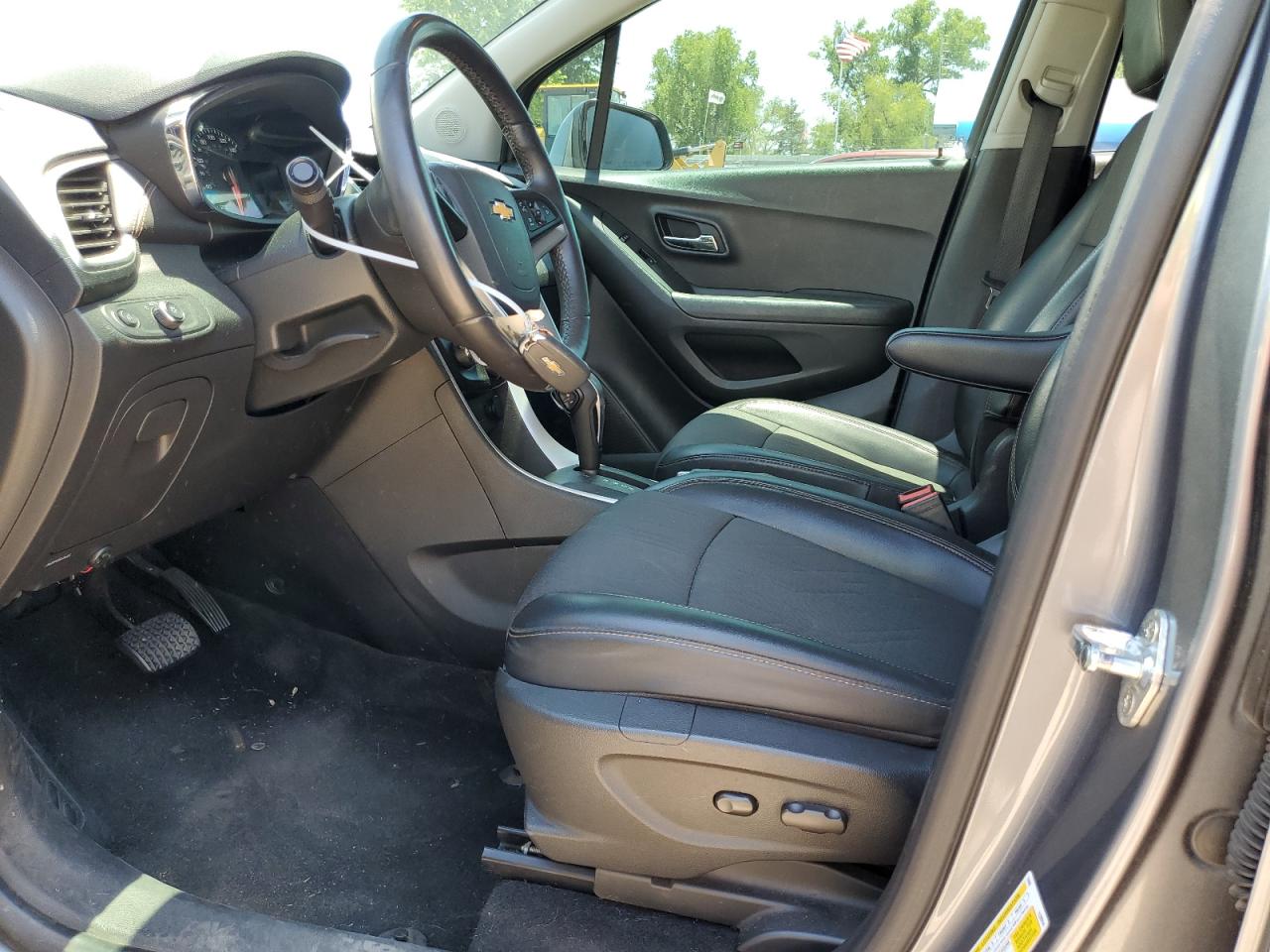 KL7CJLSB8KB800771 CHEVROLET TRAX 2019
