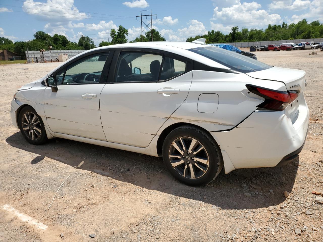 3N1CN8EV8ML922979 NISSAN VERSA 2021