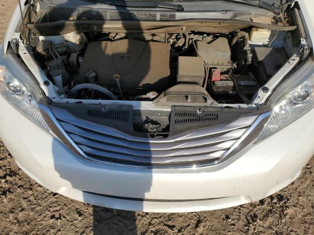 5TDYZ3DC6HS868849 Toyota SIENNA XLE