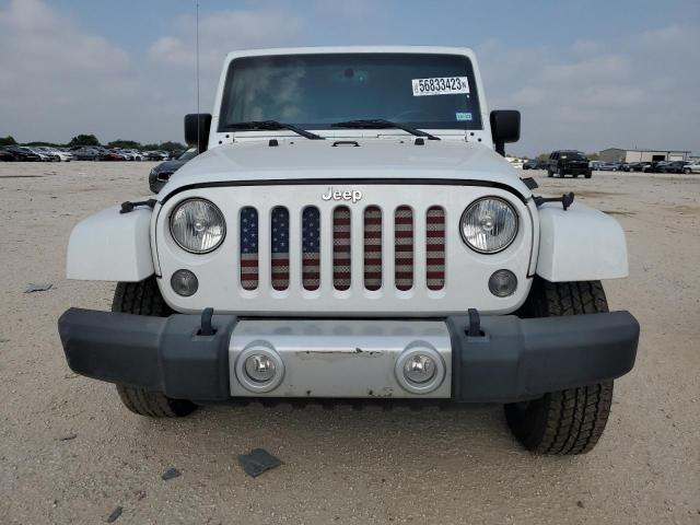 1C4BJWEG1FL527096 Jeep Wrangler Unlimited Sahara