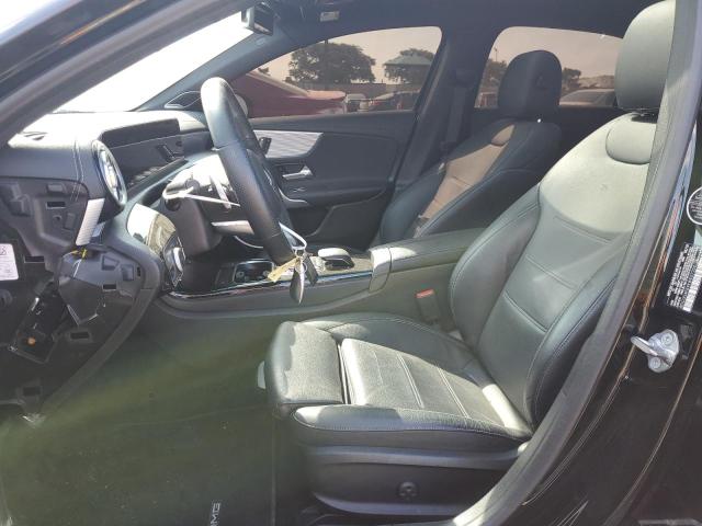WDD3G4EB9KW027200 Mercedes-Benz A 220