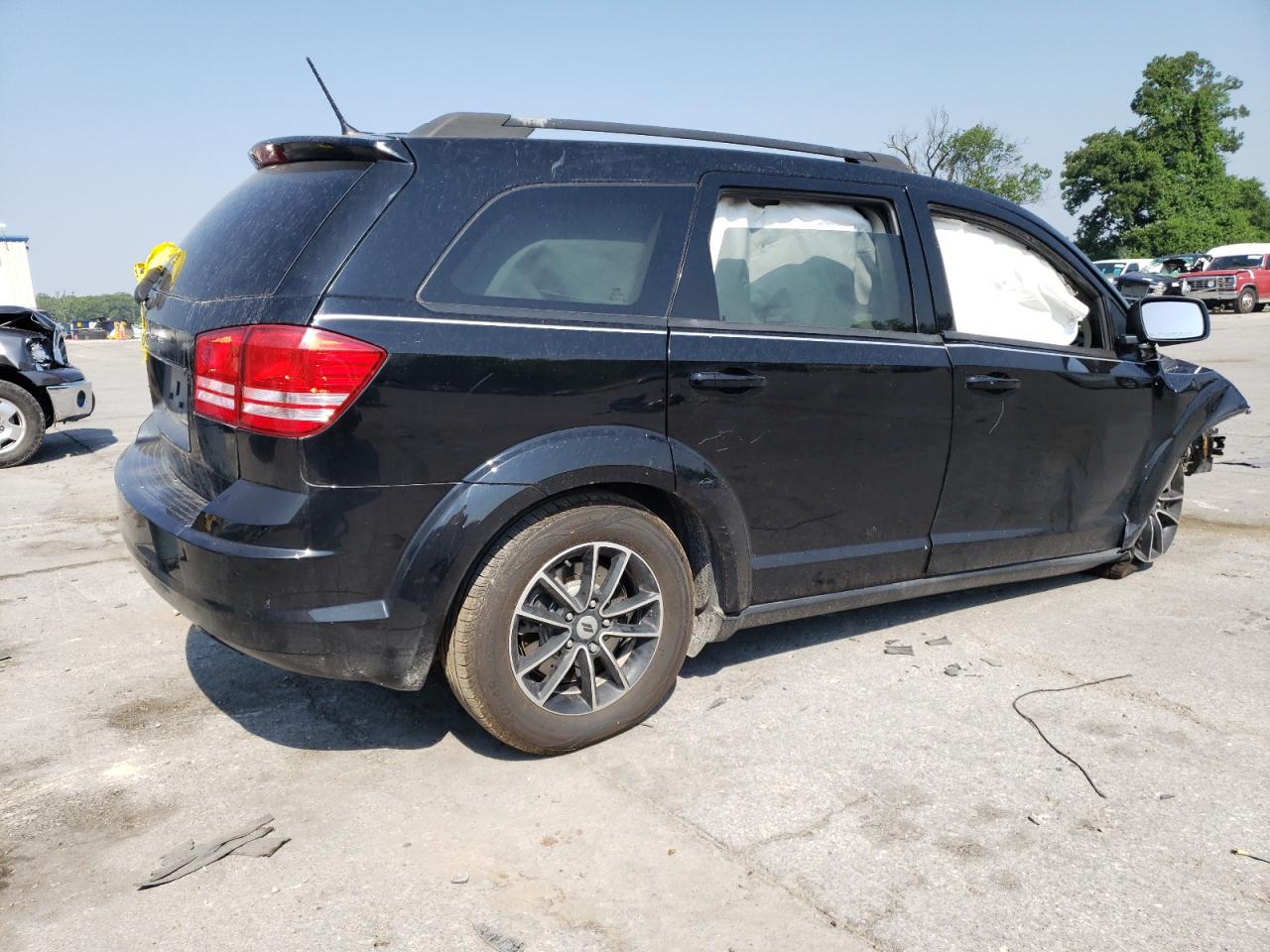 2018 Dodge Journey Se vin: 3C4PDCAB7JT275423