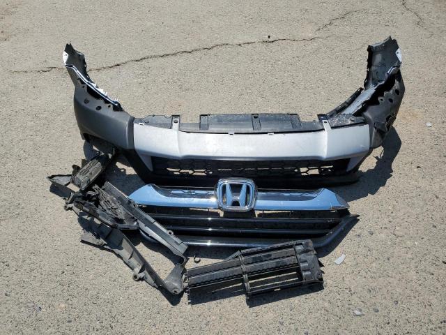 2HKRW6H30JH205507 Honda CR-V LX