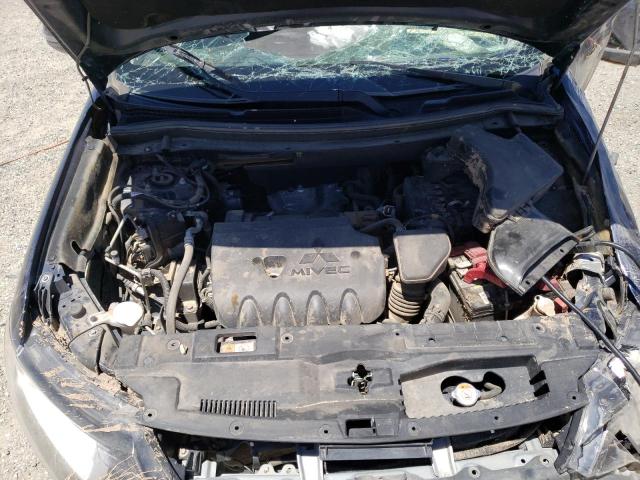 JA4AD3A38KZ007158 Mitsubishi Outlander Se