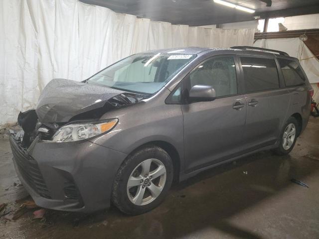 2019 Toyota Sienna LE