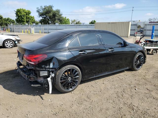 WDD3G4EB9KW027200 Mercedes-Benz A 220