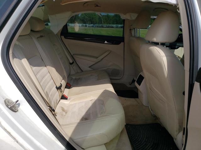 2015 VOLKSWAGEN PASSAT SEL - 1VWCV7A31FC058204