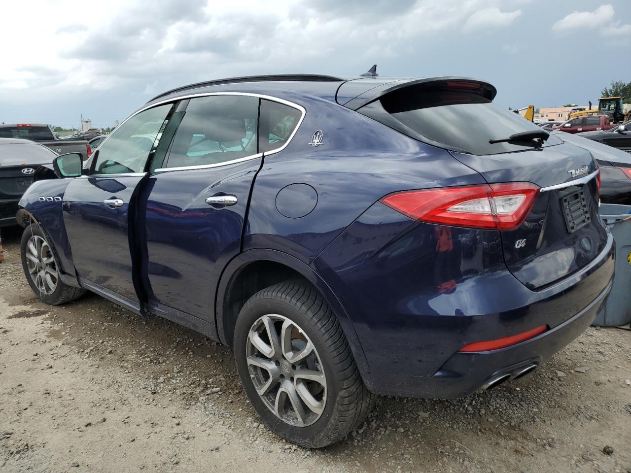 2019 Maserati Levante vin: ZN661XUA0KX322648