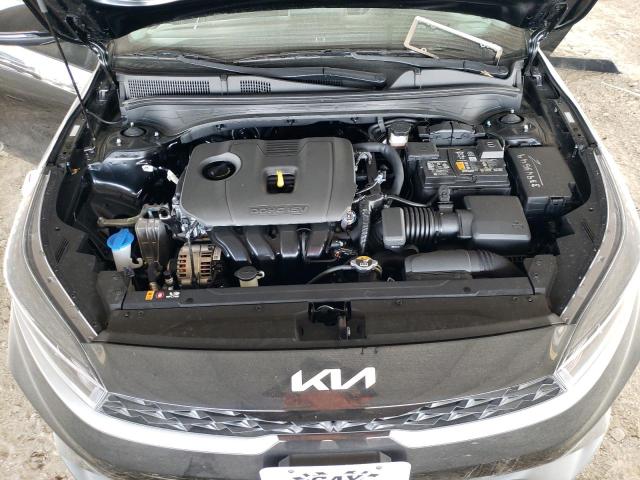 3KPF24AD9PE635135 Kia Forte LX 11