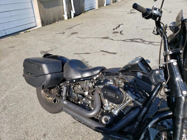 2018 HARLEY-DAVIDSON FLHCS HERI 1HD1YBK13JC083842