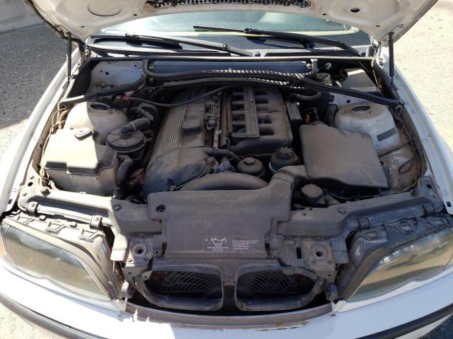 2004 BMW 325 I VIN: WBAET37444NJ82461 Lot: 61830073