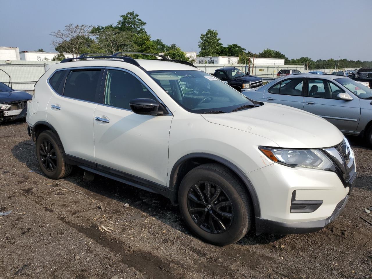 5N1AT2MV3HC821287 NISSAN ROGUE 2017