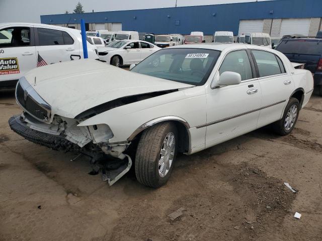 2006 Lincoln Town Car Signature Limited