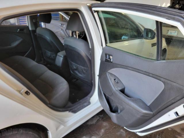 KNAGM4A74F5642607 KIA Optima Lx