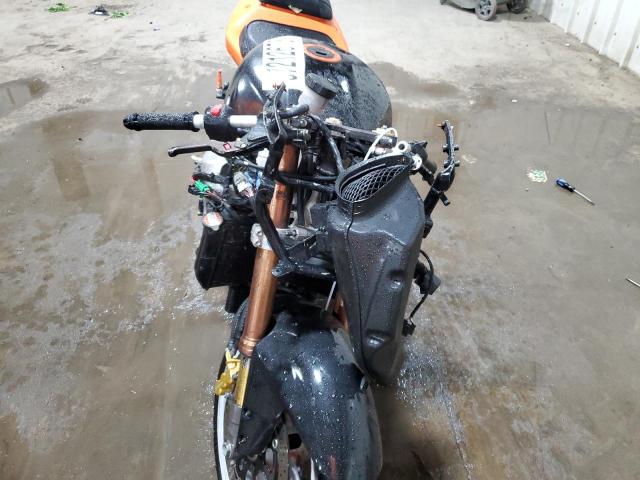 2001 SUZUKI ZR1800 JS1GT74A412100099