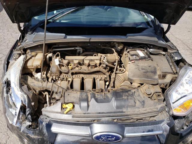 1FADP3F23EL318214 Ford FOCUS SE