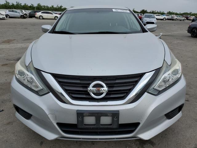 1N4AL3AP5HN305572 Nissan ALTIMA 2.5