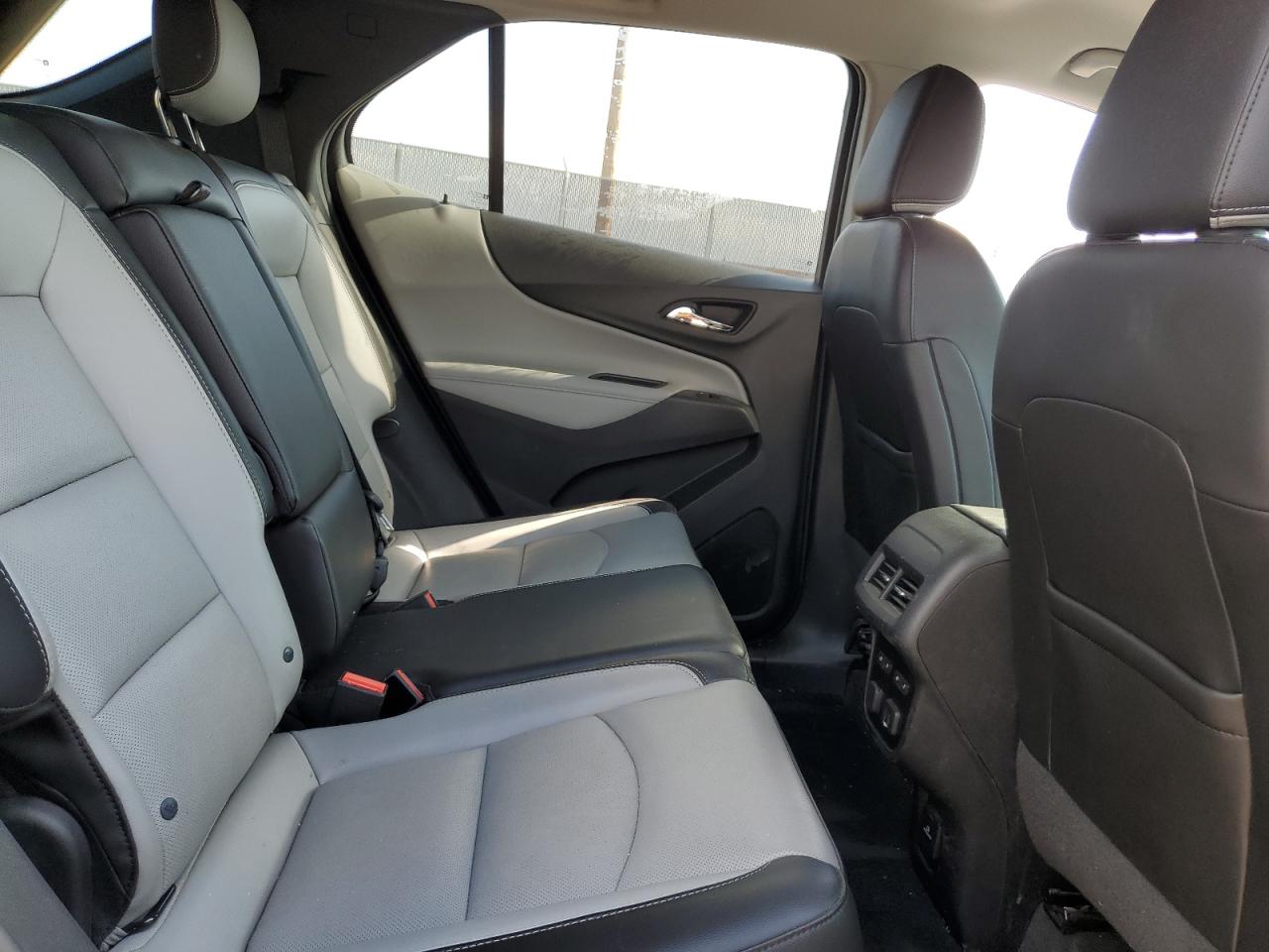 2GNAXWEX9J6334973 CHEVROLET EQUINOX 2018