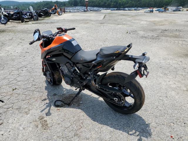 2022 KTM 890 DUKE R VBKTU9401NM833885