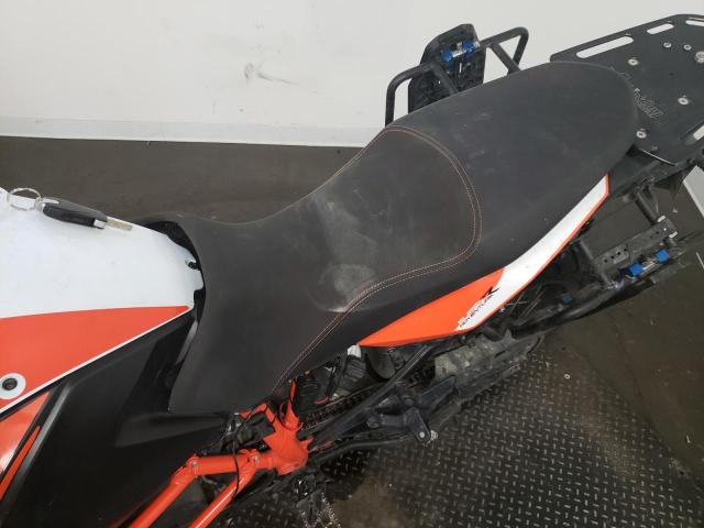 2019 KTM 1290 SUPER - VBKV59401KM905296