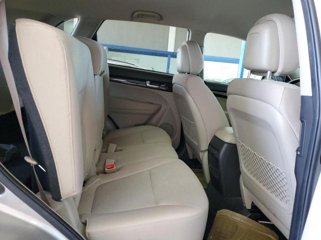 5XYKTDA70EG426663 KIA SORENTO LX