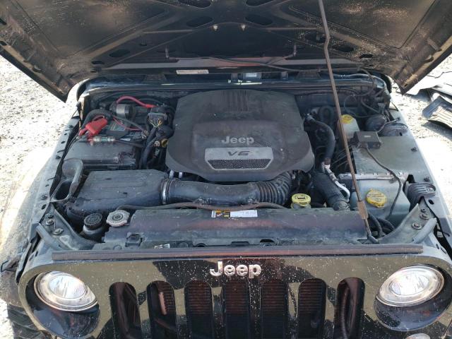 1C4BJWDG0EL231826 Jeep Wrangler Unlimited Sport